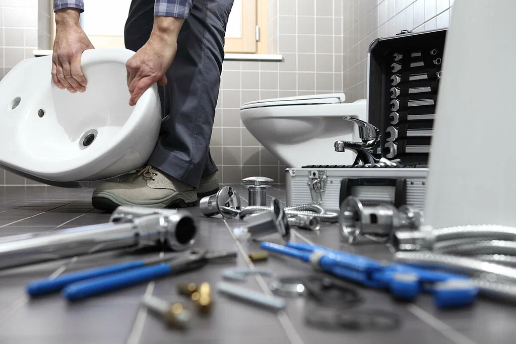Professional bathroom plumbing repair in Selma
